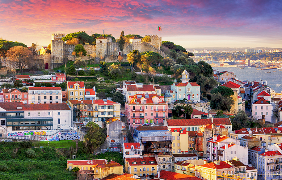 solo-travel-in-portugal-lisbon-portugal