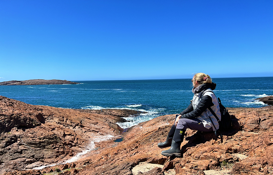 traveling-to-patagonia-patagonia-argentina-coastline-malorie-mackey