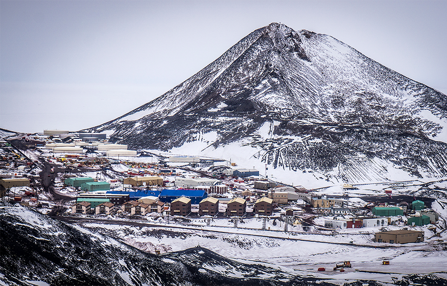 McMurdo-Station-in-Antarctica-main