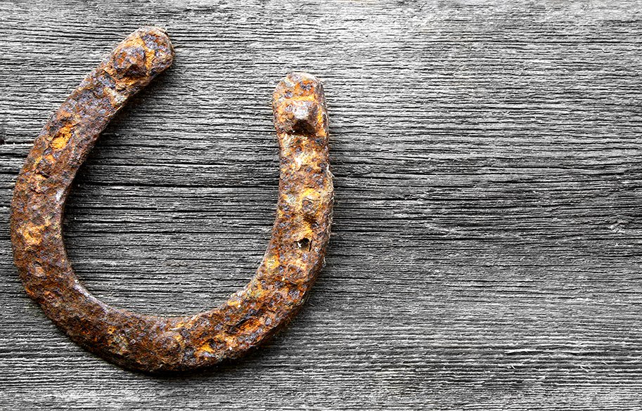 old-western-horse-shoe