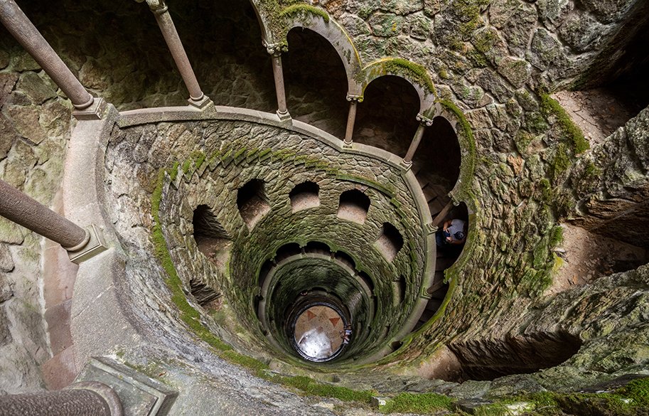 The-Upside-Down-Tower-Sintra-main