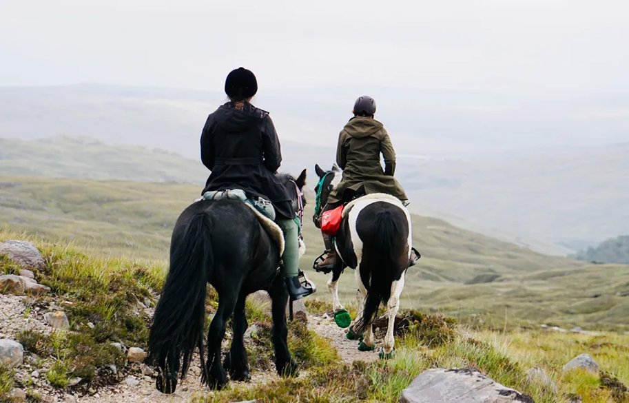 outlanded-horse-tour-main